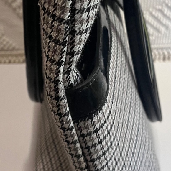 iz Claiborne Houndstooth Patent Tote Work Bag NWOT - Picture 7 of 7